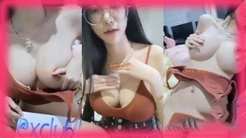 น้องสมายหยี๋หีสวย Smildyee1 นั่งเกี่ยวหีบิ้วอารมณ์ตัวเอง