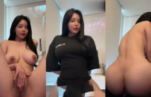 คลิปหลุด สาวสวยหน้าตาเหมือนดารา รับงาน ถ่ายคลิปโชว์หีแหวกให้ดู หันหลังเทสขย่มด้วยนะ